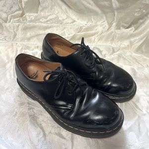 Dr Martens black lace up oxfords